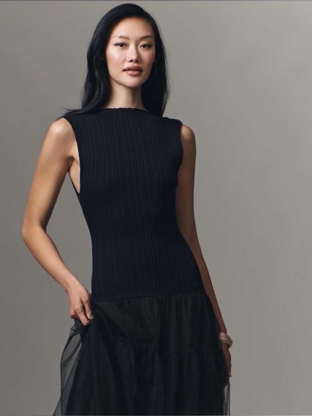 En Saison Elegant Black Maxi Dress - Picture 5 of 6